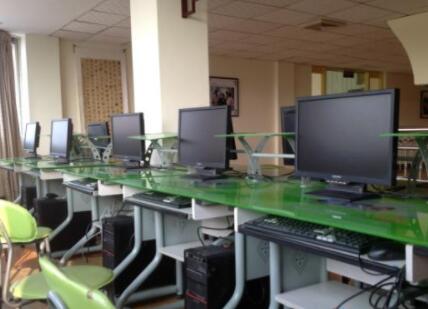 长沙市麓山老年公寓_长沙正规养老院价格一览表,长沙养老院的收费标准