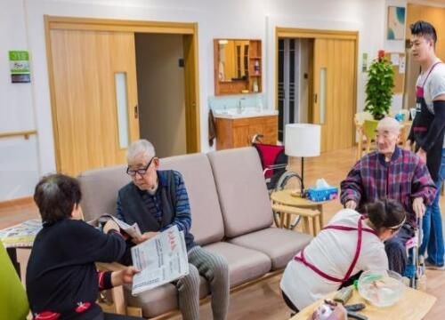 马桥子街道华润社区养老服务中心环境图片