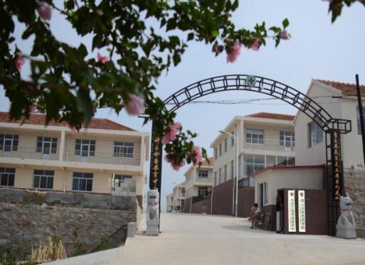 烟台市莱山区圣莱恩养老院_烟台老年护理院价位多少钱