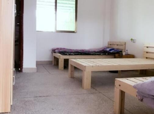 化州市松柏养老院_茂名5000元左右养老社区地址在哪