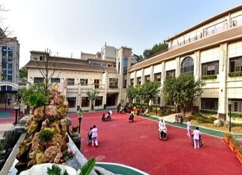 南充鹤鸣山老年养护中心_南充养老院一般多少钱费用,南充老年公寓有哪些