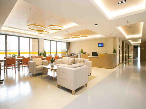 悦年华·颐养中心（深圳松岗）_深圳连锁养老院大约多少钱,深圳养老院哪家最好