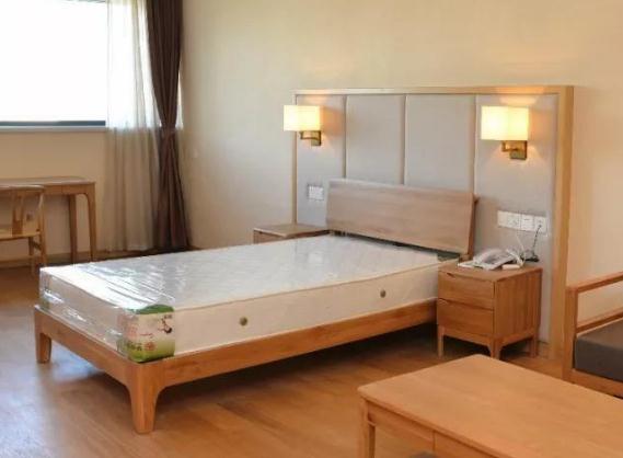 玄武区长江路周边的养老院有哪些？