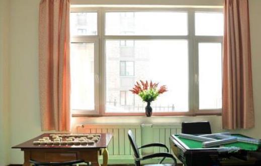 大连市金贸社区幸福老年之家_大连比较有名的养老院费用,大连最好的养老院收费标准