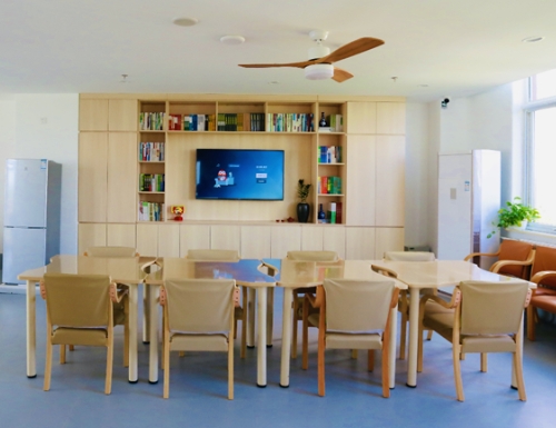 北京首开寸草回龙观养老院环境图片