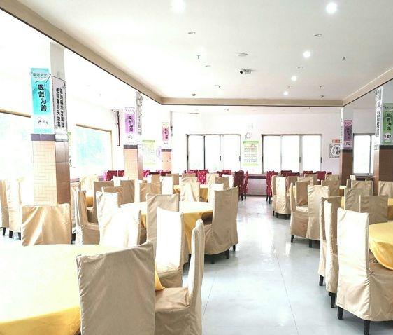 四会市阳光颐养服务中心_肇庆连锁养老院列举几家,肇庆老年公寓