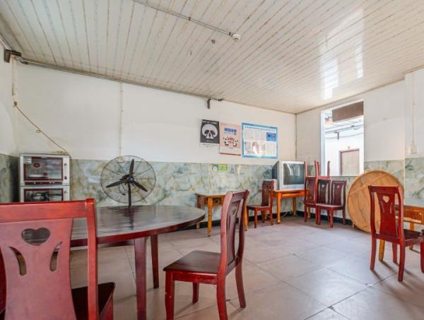 兴义镇龙旺老年服务中心环境图片