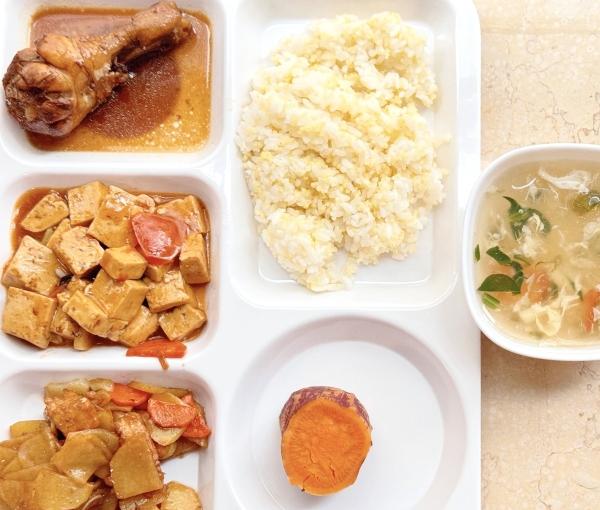 寸草春晖丰颂苑养老院环境图片