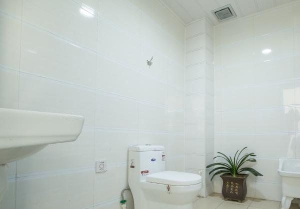 平度市康正养老护理院_青岛有名的老年护理院大约多少钱